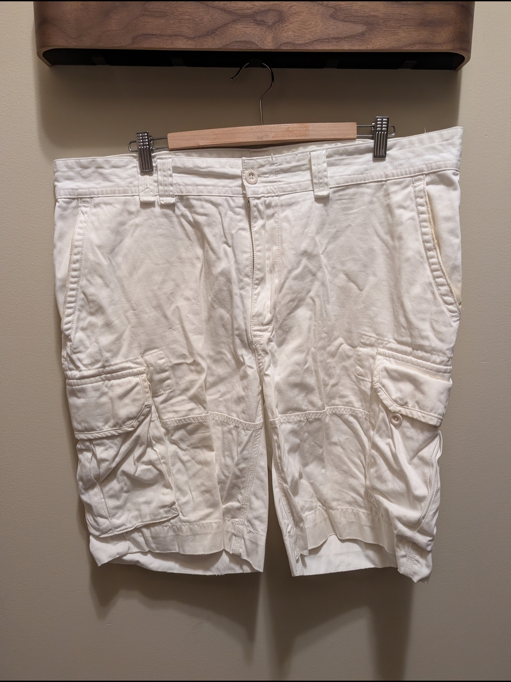 Ralph Lauren White Cargo Shorts - Utility Pocket Design